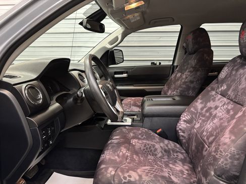 Used 2019 Toyota Tundra SR5 image 10