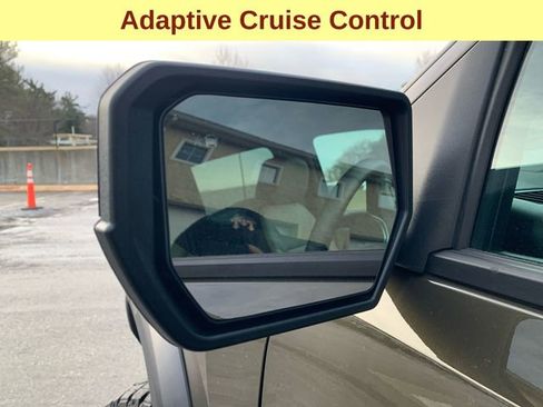 Used 2024 Chevrolet Colorado ZR2 w/ ZR2 Convenience Package III image 8