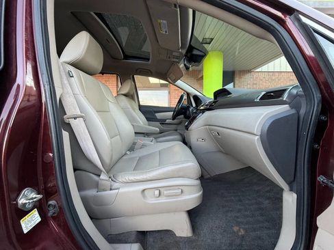 Used 2016 Honda Odyssey EX-L image 27