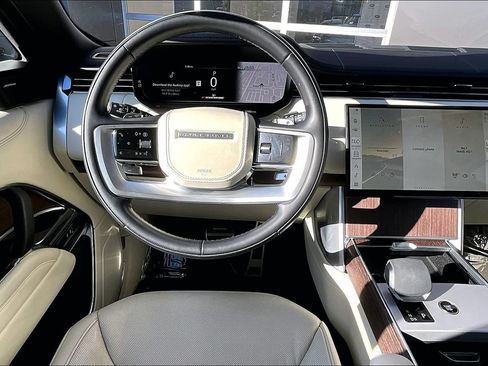 Certified 2024 Land Rover Range Rover SE AWD/4WD image 5