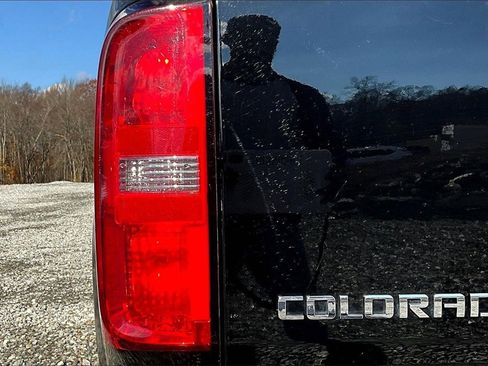 Used 2016 Chevrolet Colorado LT image 27