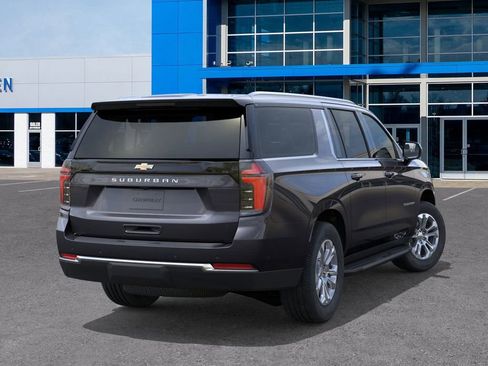 New 2026 Chevrolet Suburban LS image 4
