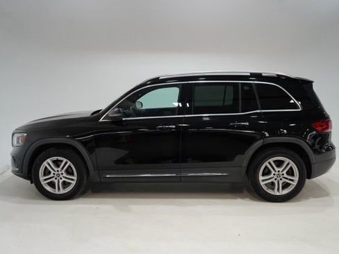 Used 2022 Mercedes-Benz GLB 250 4MATIC image 4