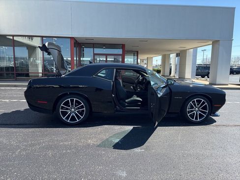 Used 2022 Dodge Challenger R/T w/ Plus Package RWD image 18