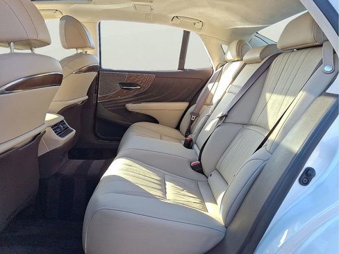 Certified 2020 Lexus LS 500 AWD w/ Interior Upgrade Package image 11