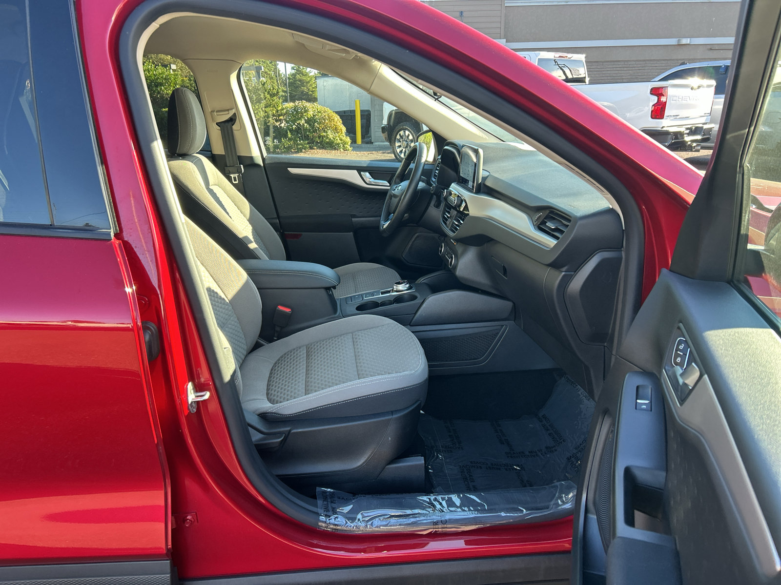 Used 2020 Ford Escape SE Sport FWD image 24