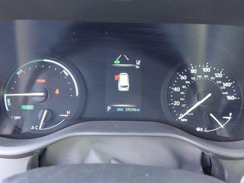 Used 2024 Toyota Sienna LE FWD image 16