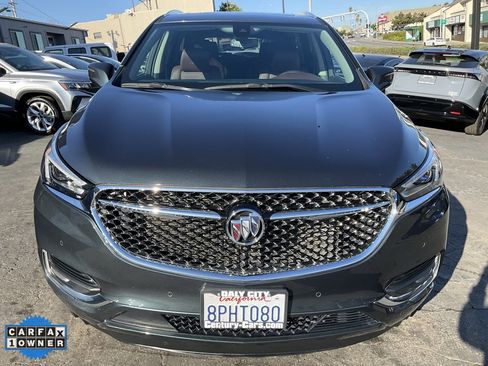 Used 2020 Buick Enclave Avenir w/ Avenir Technology Package image 2
