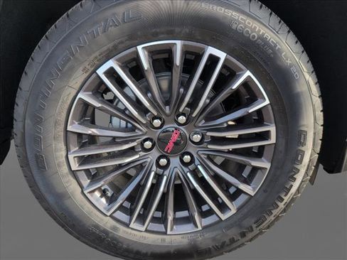 New 2026 GMC Yukon Elevation image 21