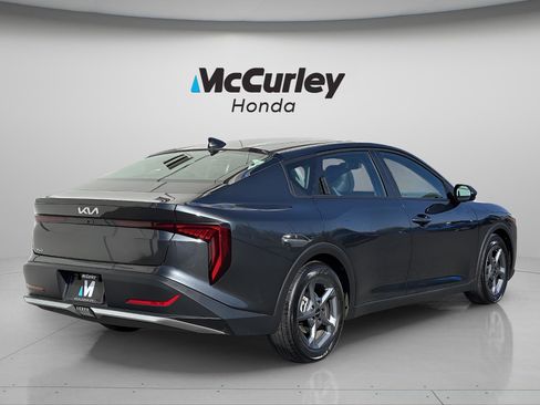 Used 2025 Kia K4 LXS image 3