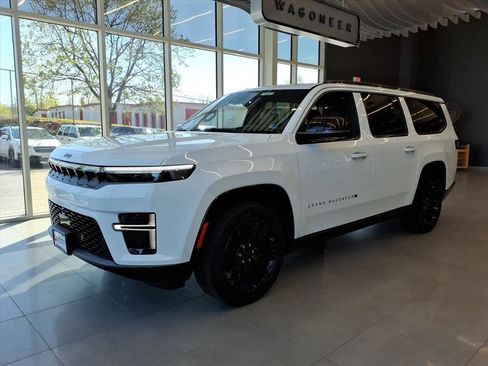 New 2026 Jeep Grand Wagoneer L Limited image 2