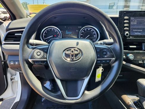 Used 2022 Toyota Camry LE AWD/4WD image 24