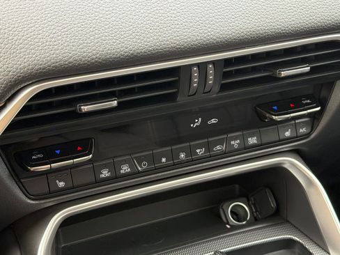 Certified 2025 MAZDA CX-90 Plug-In Hybrid w/Premium Sport AWD/4WD image 19