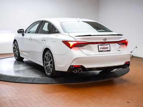 Used 2019 Toyota Avalon XSE w/ Carpet Mat Package FWD image 9