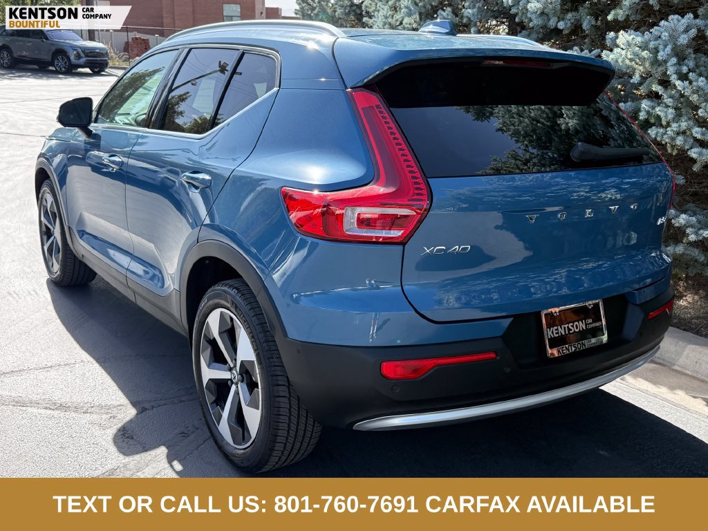 Used 2025 Volvo XC40 B5 Plus AWD/4WD image 6