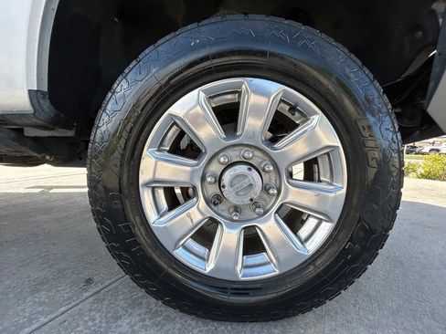 Used 2017 Ford F350 Platinum w/ Platinum Ultimate Package AWD/4WD image 35
