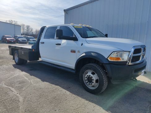 Used 2011 RAM 5500 4x4 Crew Cab image 2