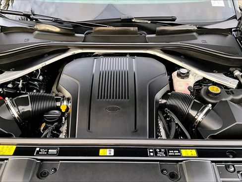 Used 2024 Land Rover Range Rover SE image 30