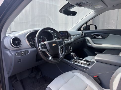 Used 2019 Chevrolet Blazer LT w/ Sun and Wheels Package FWD image 11