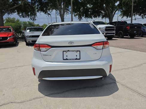 Used 2022 Toyota Corolla LE FWD image 7