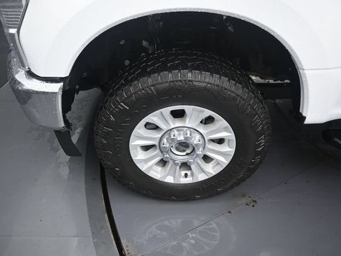 Used 2022 Ford F250 XLT AWD/4WD image 31