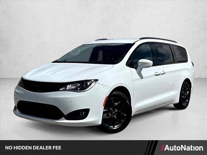 Used 2020 Chrysler Pacifica Touring-L Plus w/ Advanced Safetytec Group