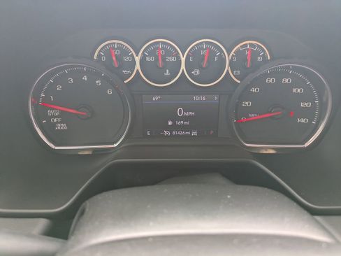 Used 2021 Chevrolet Tahoe Z71 w/ Z71 Signature Package image 32