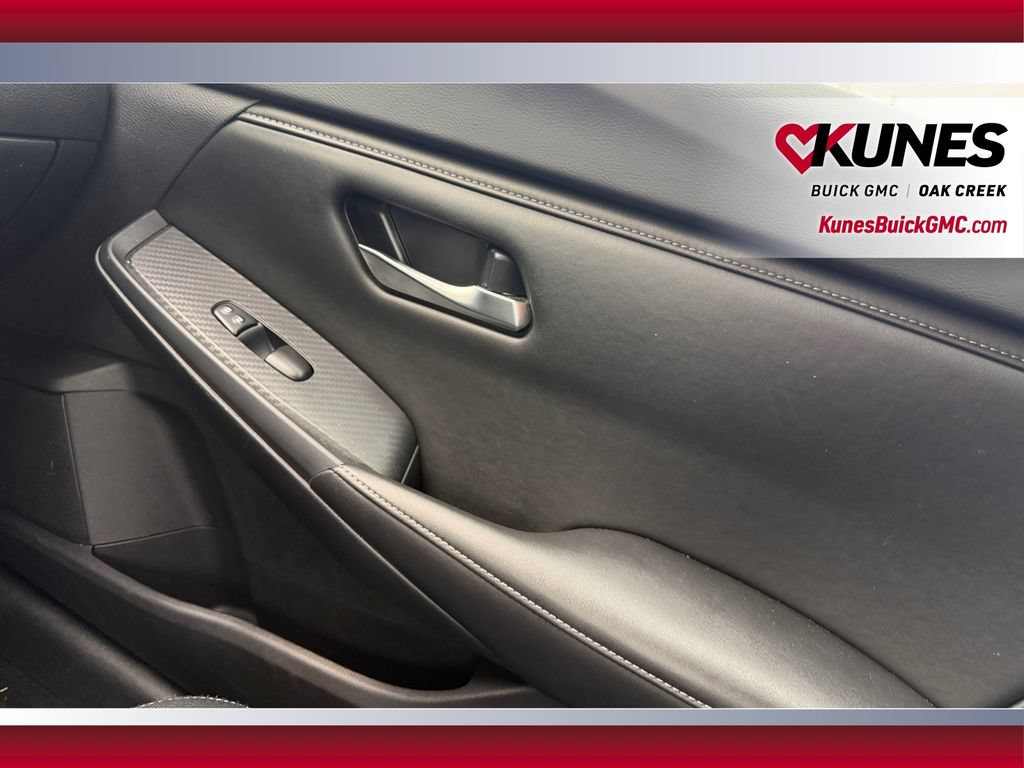 Used 2024 Nissan Sentra SV FWD image 35