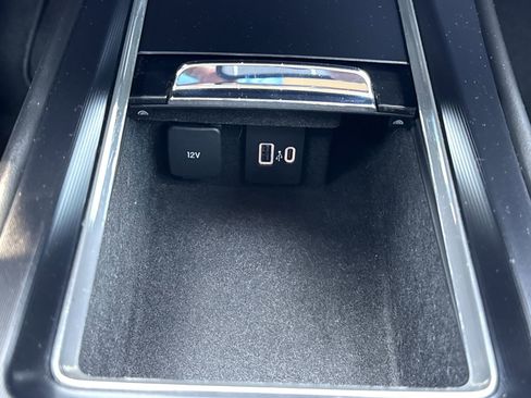 Used 2023 Lincoln Corsair FWD image 28