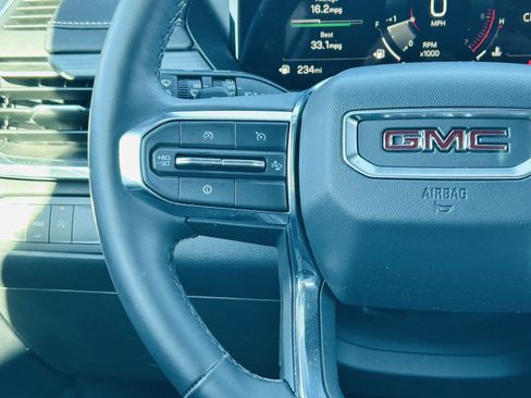 Used 2024 GMC Acadia Elevation w/ Black Edition image 22