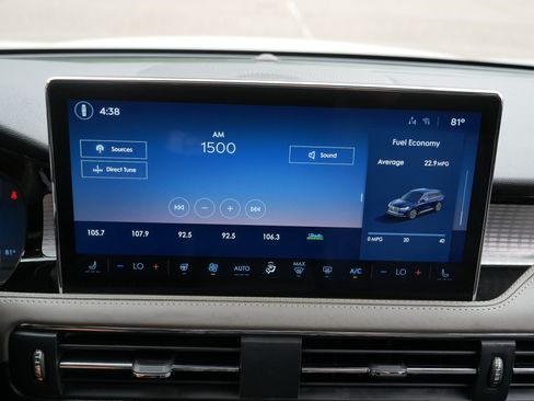 Used 2024 Lincoln Corsair FWD w/ Equipment Group 101A image 22
