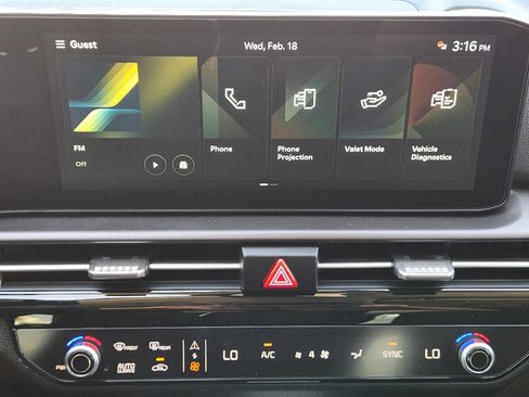 New 2026 Kia Sportage EX image 13