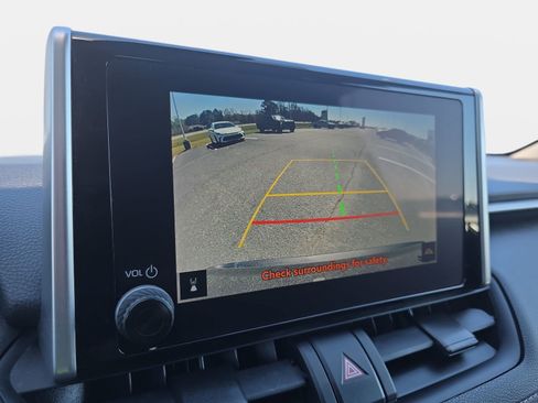 Used 2024 Toyota RAV4 XLE image 22