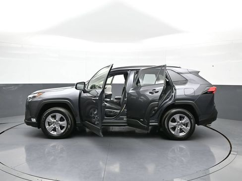Used 2025 Toyota RAV4 XLE w/ Convenience Package AWD/4WD image 44