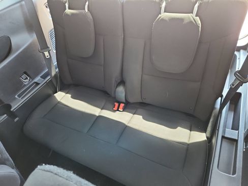 Used 2020 Ford Explorer XLT w/ Comfort Package AWD/4WD image 12