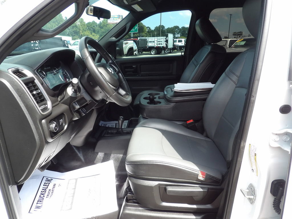Used 2021 RAM 3500 Tradesman w/ Chrome Appearance Group AWD/4WD image 17