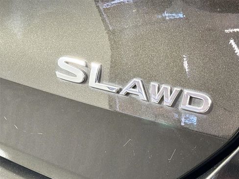 Used 2017 Nissan Rogue SL w/ SL Premium Package image 15