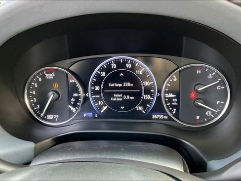 Used 2024 Buick Enclave Premium image 10