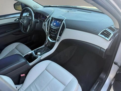 Used 2015 Cadillac SRX FWD image 15
