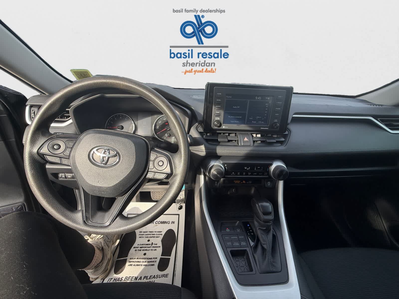 Used 2021 Toyota RAV4 LE w/ Carpet Mat Package (TMS) AWD/4WD image 14