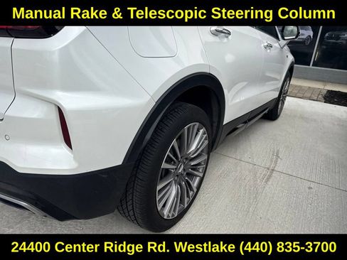 Used 2024 Cadillac XT4 Premium Luxury FWD image 16