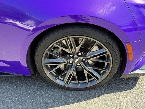 Used 2017 Chevrolet Camaro ZL1 RWD image 11