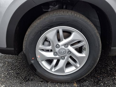 New 2026 Hyundai Venue SE image 18