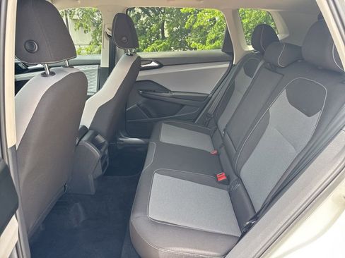 Used 2023 Volkswagen Taos S image 25