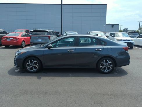 Used 2021 Kia Forte LXS FWD image 4