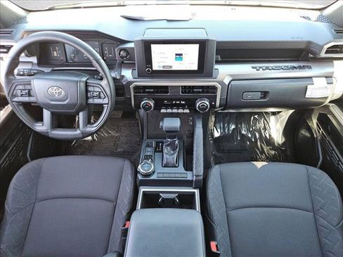 Certified 2026 Toyota Tacoma SR5 AWD/4WD image 21