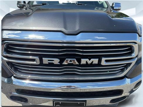 Used 2022 RAM 1500 Laramie AWD/4WD image 13