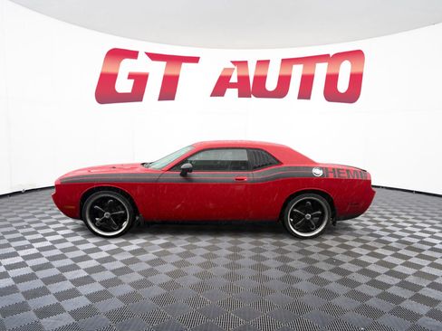 Used 2009 Dodge Challenger R/T image 4