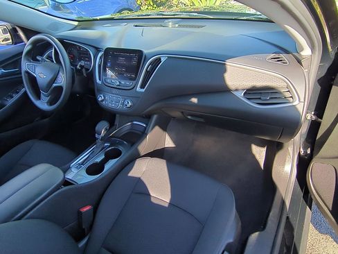 Used 2023 Chevrolet Malibu LT image 27