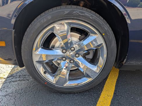 Used 2013 Dodge Challenger R/T Plus image 11